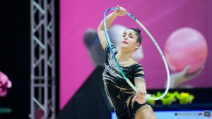 fabriano raffaeli sofia un cerchio sfe05622 copia simone ferraro ph